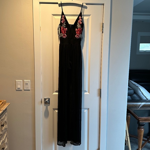 Love J Floral Romper W/Train Medium Size - Picture 1 of 2